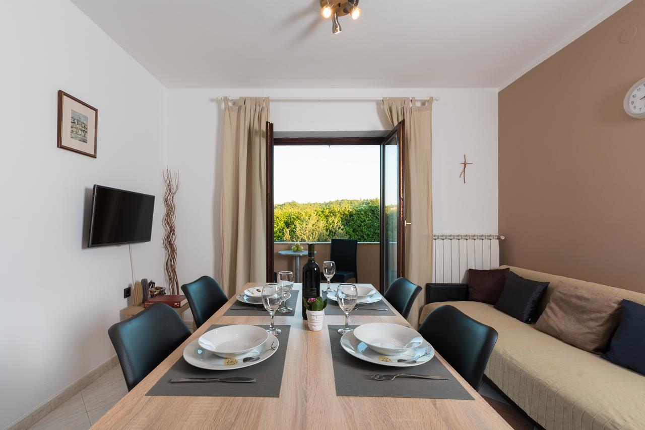 Apartments Karlo & Ivona Labin  Dış mekan fotoğraf